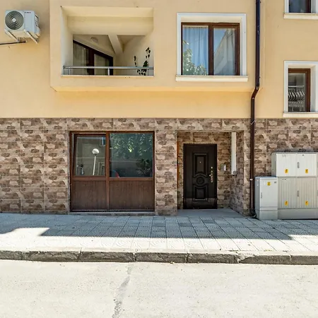 Lägenhet Cozy & Parking - Subject To Availability Varna