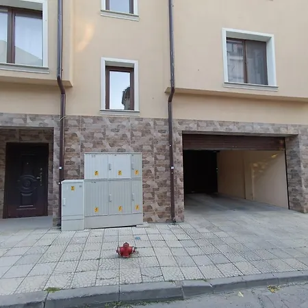 Cozy & Parking - Subject To Availability Апартамент Варна