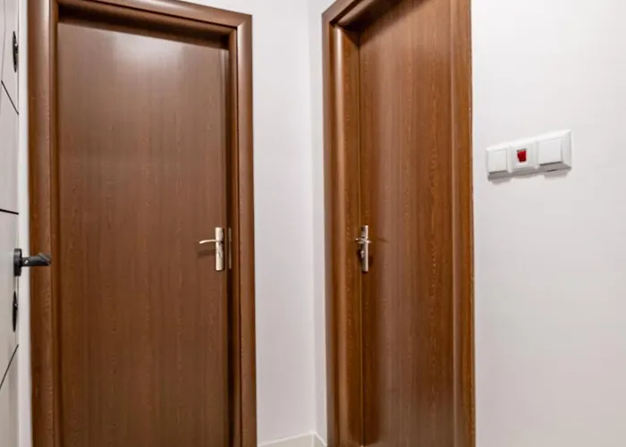 Cozy & Parking - Subject To Availability * Варна