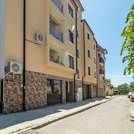 Cozy & Parking - Subject To Availability Lejlighed