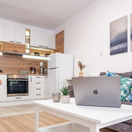 Cozy & Parking - Subject To Availability Varna