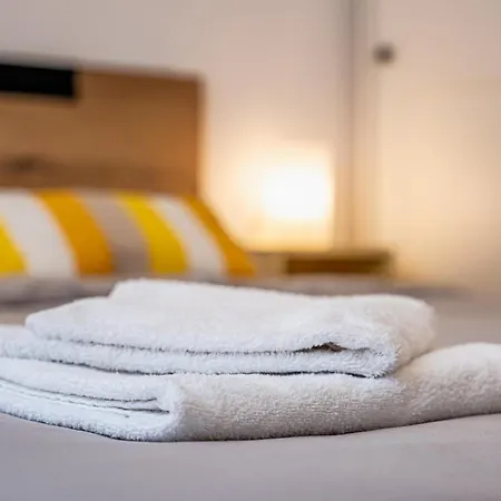 Cozy & Parking - Subject To Availability * Várna
