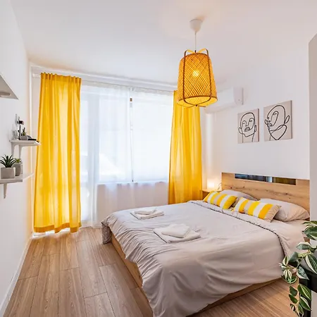 Cozy & Parking - Subject To Availability Lejlighed Varna