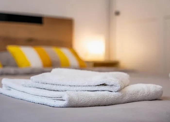 Cozy & Parking - Subject To Availability * Varna